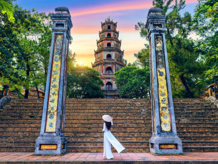 Crossroads of Culture – A 15-Day Vietnam & Thailand Escape
