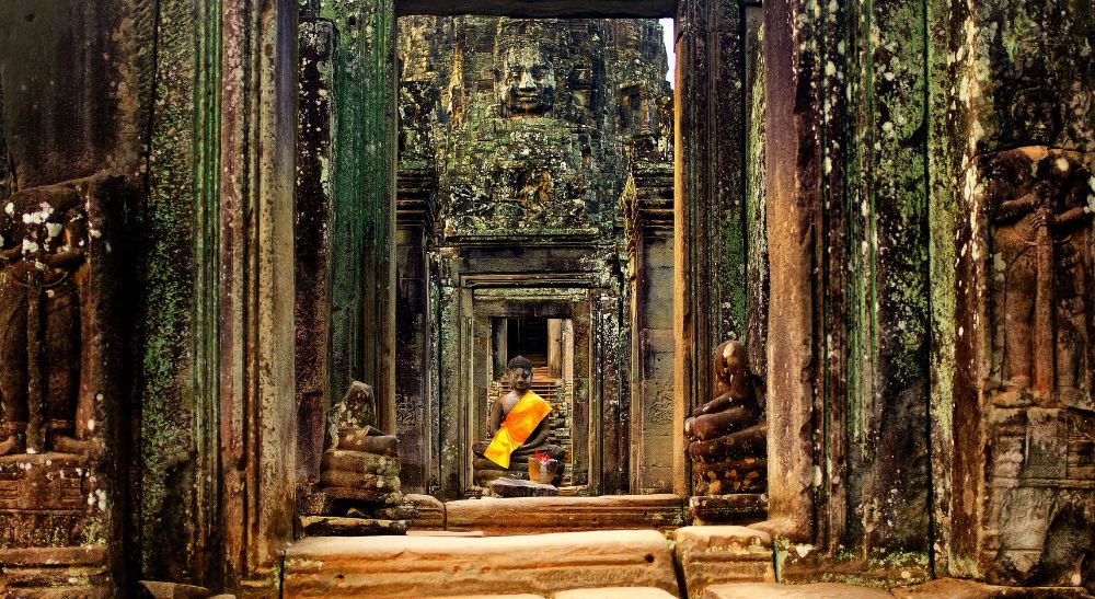 Day 3: Phnom Penh to Siem Reap by Shuttle Bus (B)