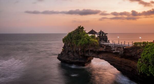 Day 4: UBUD - MENGWI - BEDUGUL – TANAH LOT (B)
