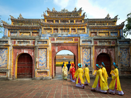 A 20-Day Journey of Contrasts through Vietnam & Thailand
