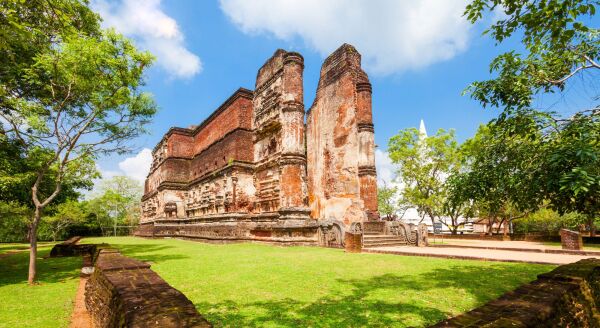 Day 3: Echoes of Ancient Kingdoms: Dambulla – Anuradhapura – Polonnaruwa – Sigiriya (B) - echoes-of-ancient-kingdoms-dambulla-anuradhapura-polonnaruwa-sigiriya-b-FTkUSW7k.jpg