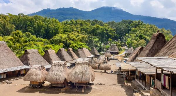 Day 4: RIUNG-BAJAWA - riung-bajawa-Toy6e7ss.jpg