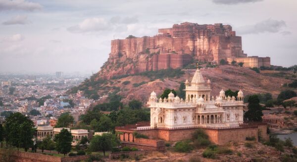 Day 3: Drive to Jodhpur – Through the Desert Highway - drive-to-jodhpur-through-the-desert-highway-UPXxeC9L.jpg