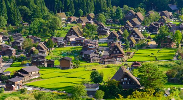 Day 10: Shirakawa-go - shirakawa-go-zQ87fNVH.jpg