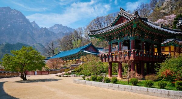 Day 2: SEOUL CITY TOUR/ MT. SEORAK NATIONAL PARK (L) - seoul-city-tour-mt-seorak-national-park-l-OZGPUECP.jpg