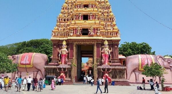 Day 3: JAFFNA: TEMPLES, SHRINES & COLONIAL FORTIFICATIONS (B, L, D) - jaffna-temples-shrines-colonial-fortifications-b-l-d-hKjDymUA.jpg