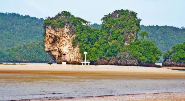 Day 13: Four Islands Tour By Speed Boat (B/L) - Group Tour - four-islands-tour-by-speed-boat-bl-group-tour-MfLWFPHI.jpg