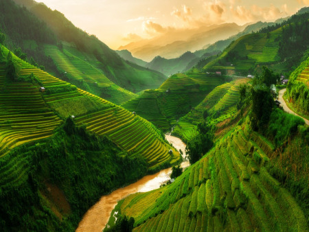 Discover the Best of Vietnam in 20 Days