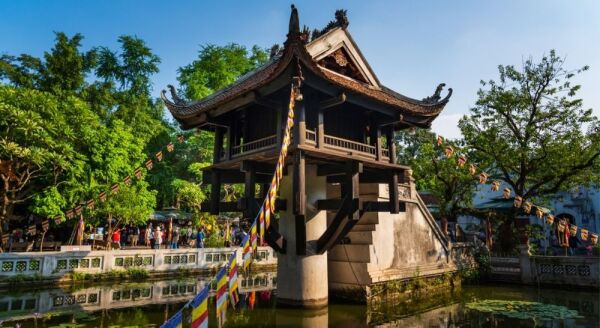 Day 7: A TASTE OF STREET FOOD IN HANOI (B/D)