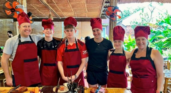 Day 9: Local Market, Basket boat , Fising and Cooking Experience (B/L)