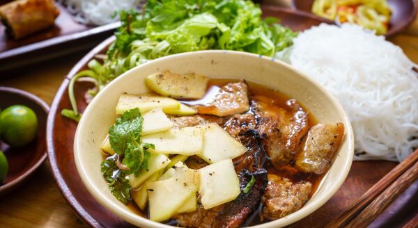 Day 2: Tickle Your the Taste Buds With Hanoi streetfood Tour (B/L)